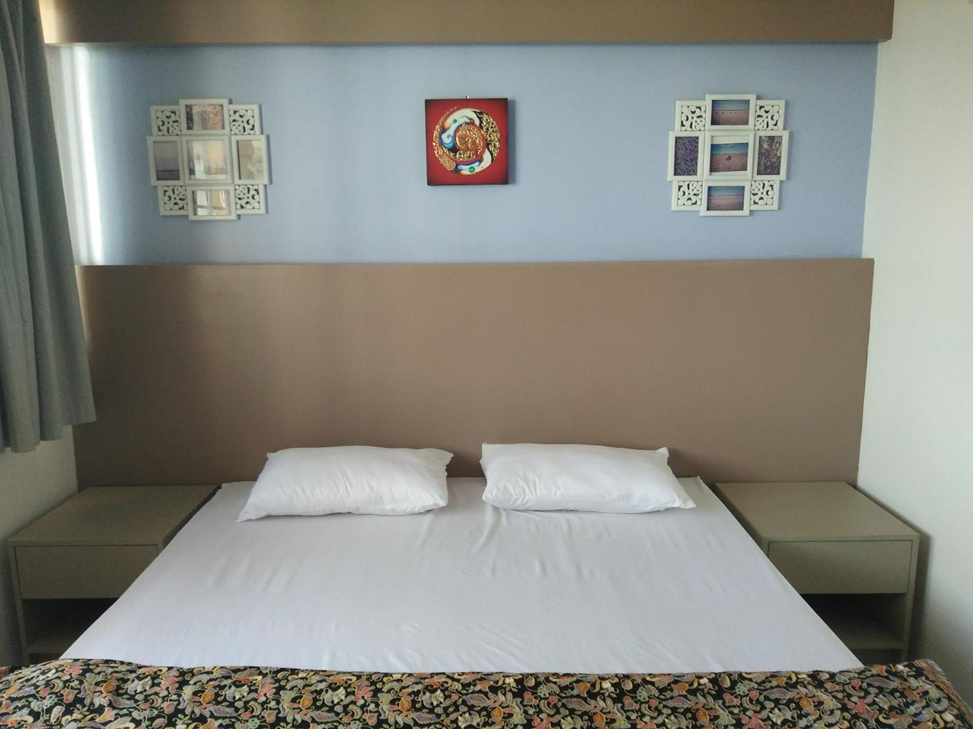 Готель In Phuket House Екстер'єр фото